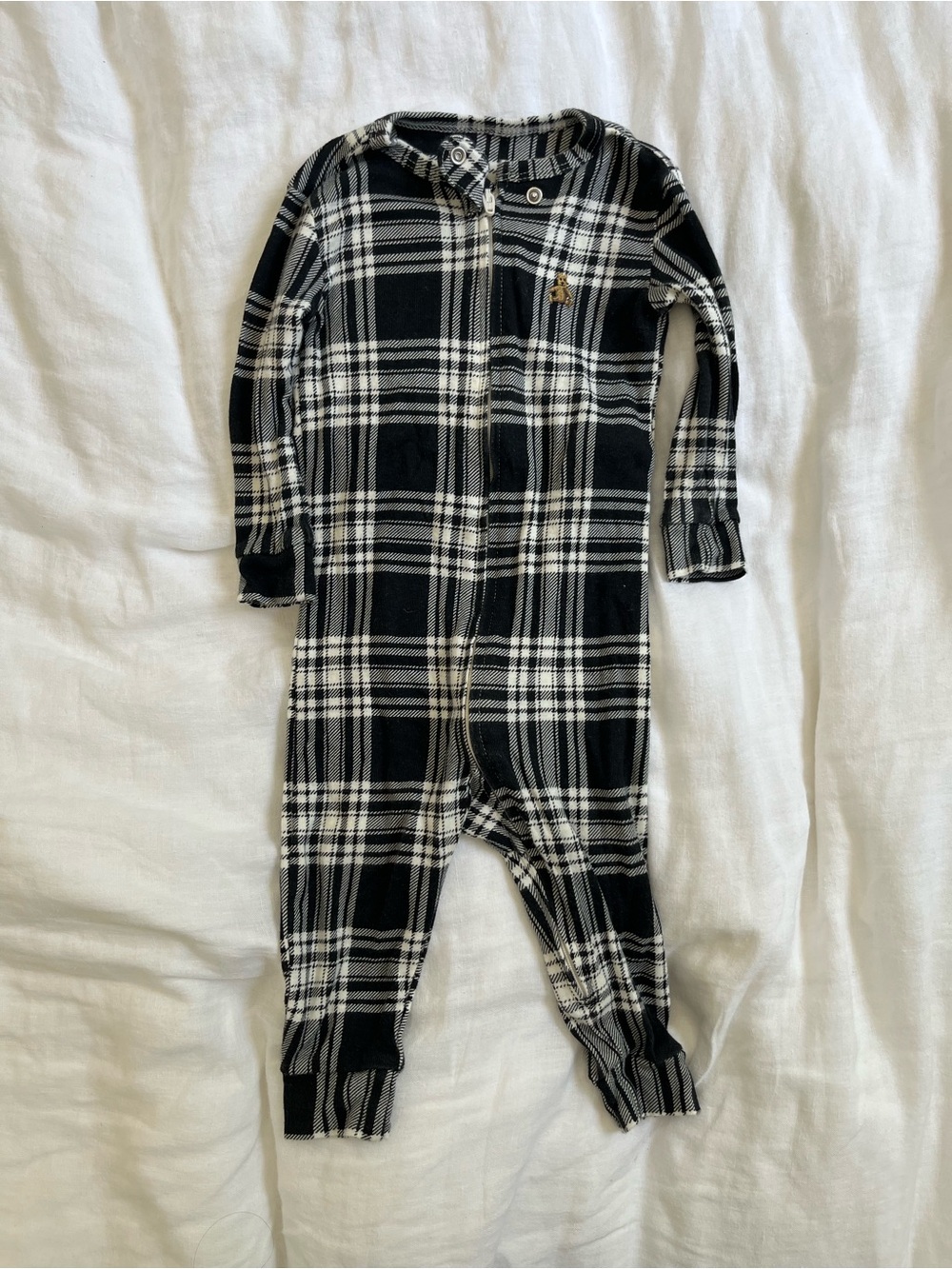 NWOT Gap Baby Black and White Plaid flannel One-Piece 2 way zipper Pajama onesie